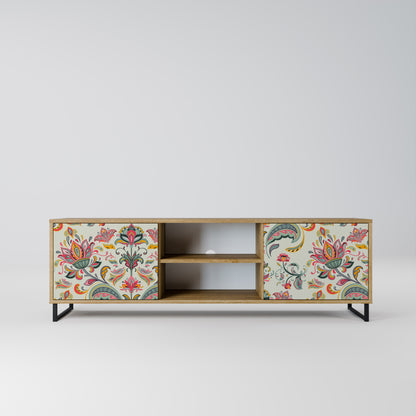 ORGANIC FOLKLORE 2-Door TV Stand in Oak Effect