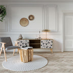 HAPPY HENS 2-Door TV Stand in Oak Effect