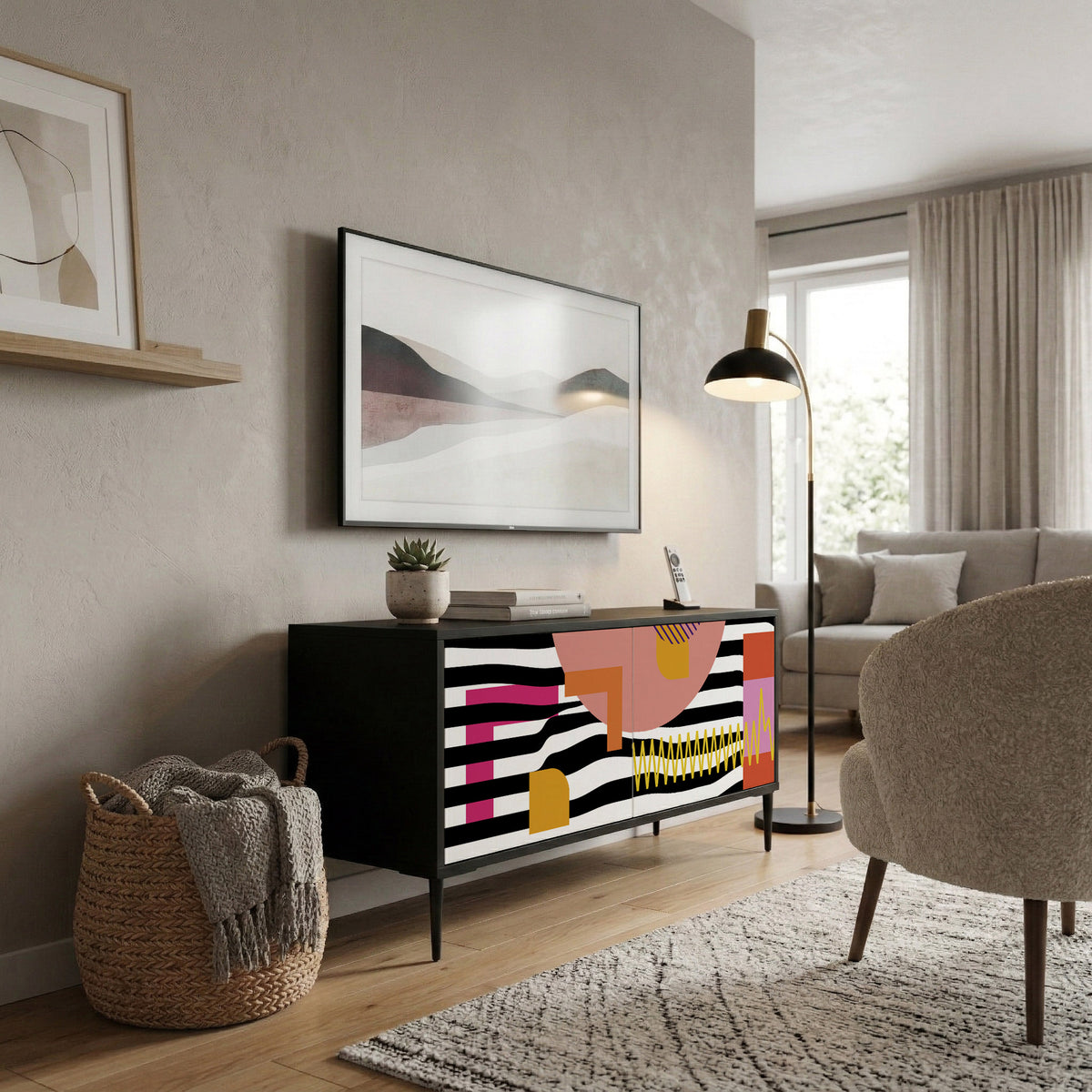 CHROMATIC ABSTRACT Kompakt TV-bänk med 2 dörrar