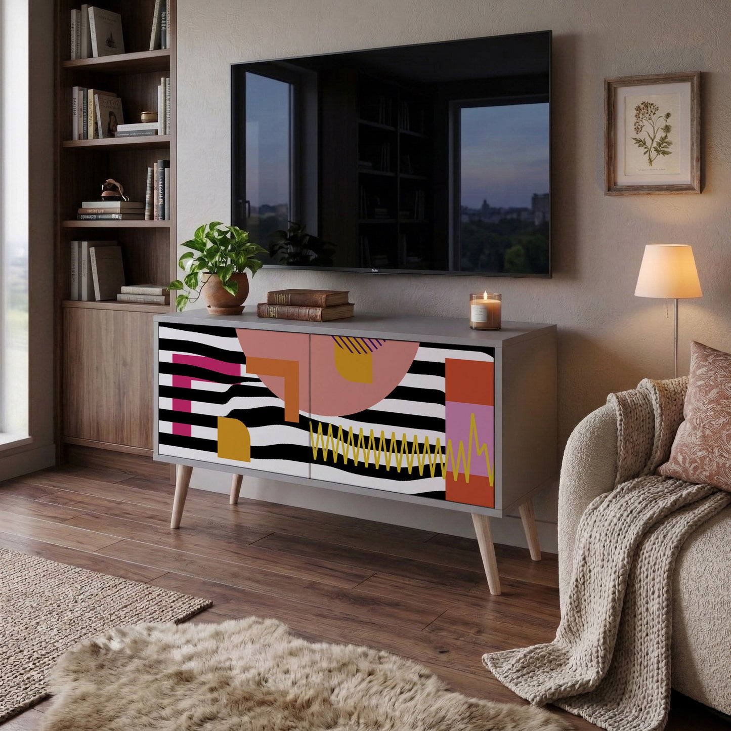 CHROMATIC ABSTRACT Kompakt TV-bänk med 2 dörrar