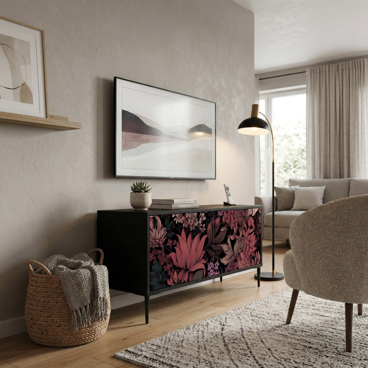 FLORAL WHISPER Kompakt TV-bänk med 2 dörrar