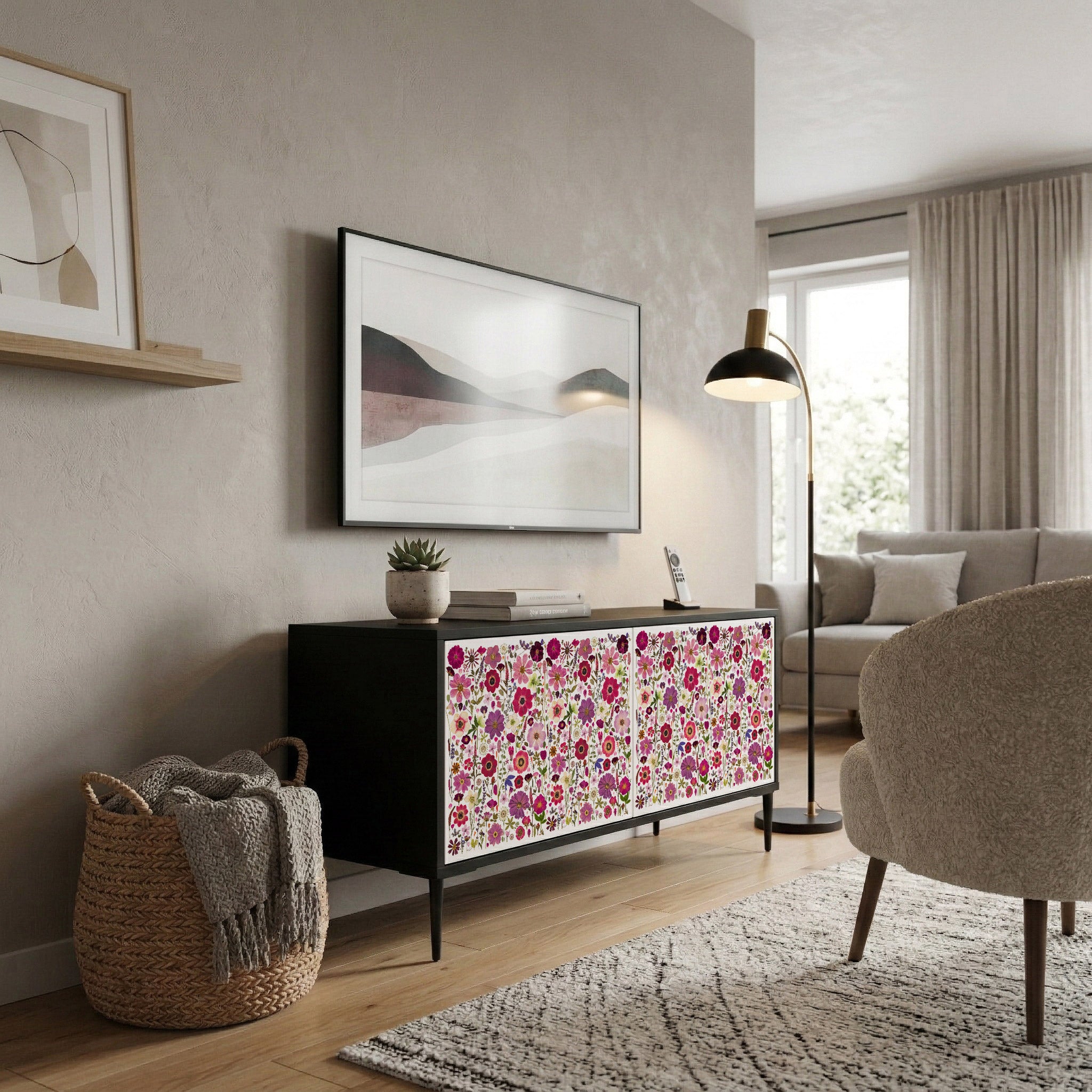 PETAL GARDEN Compact 2-Door TV Cabinet