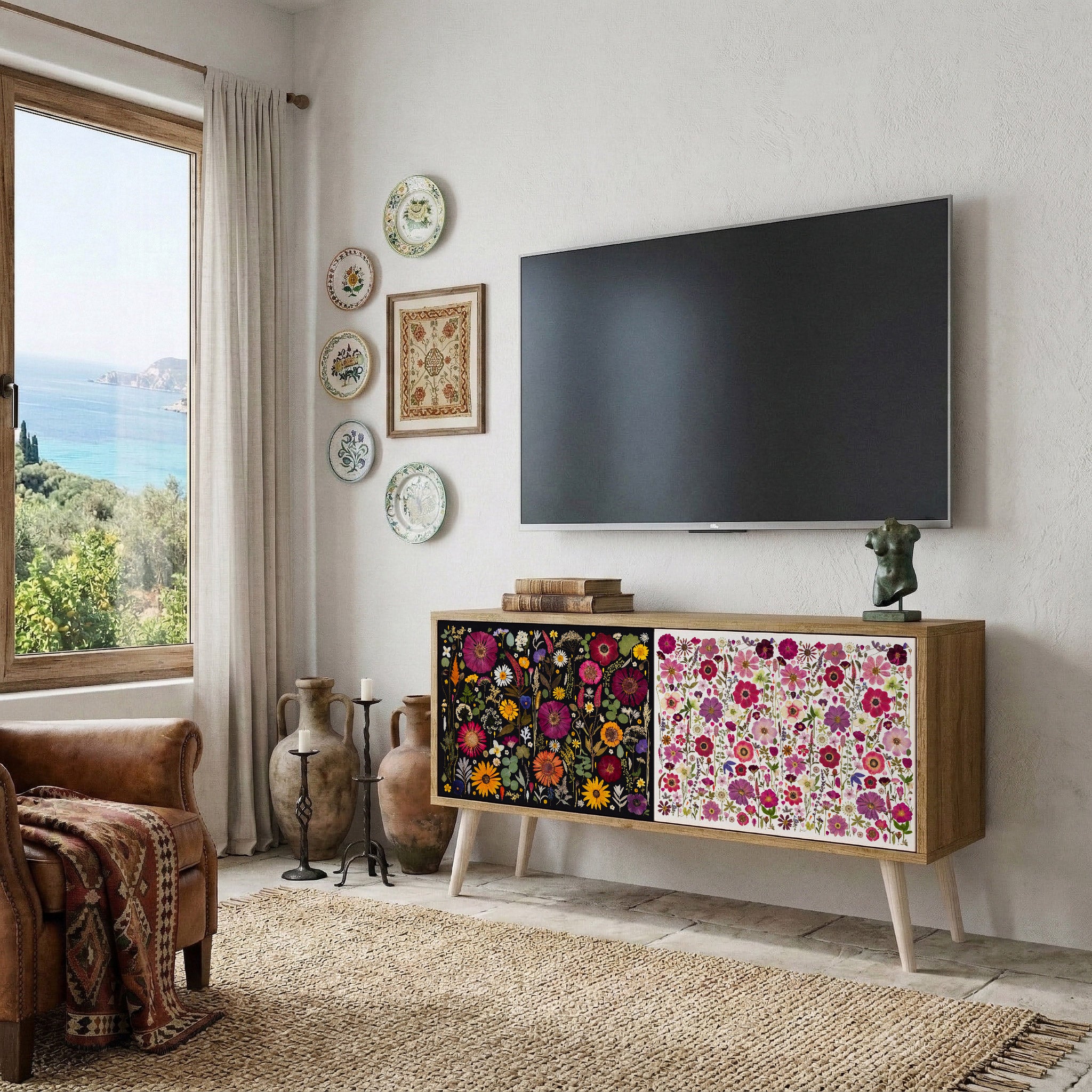 DAYNITE GARDEN Compact 2-Door TV Cabinet