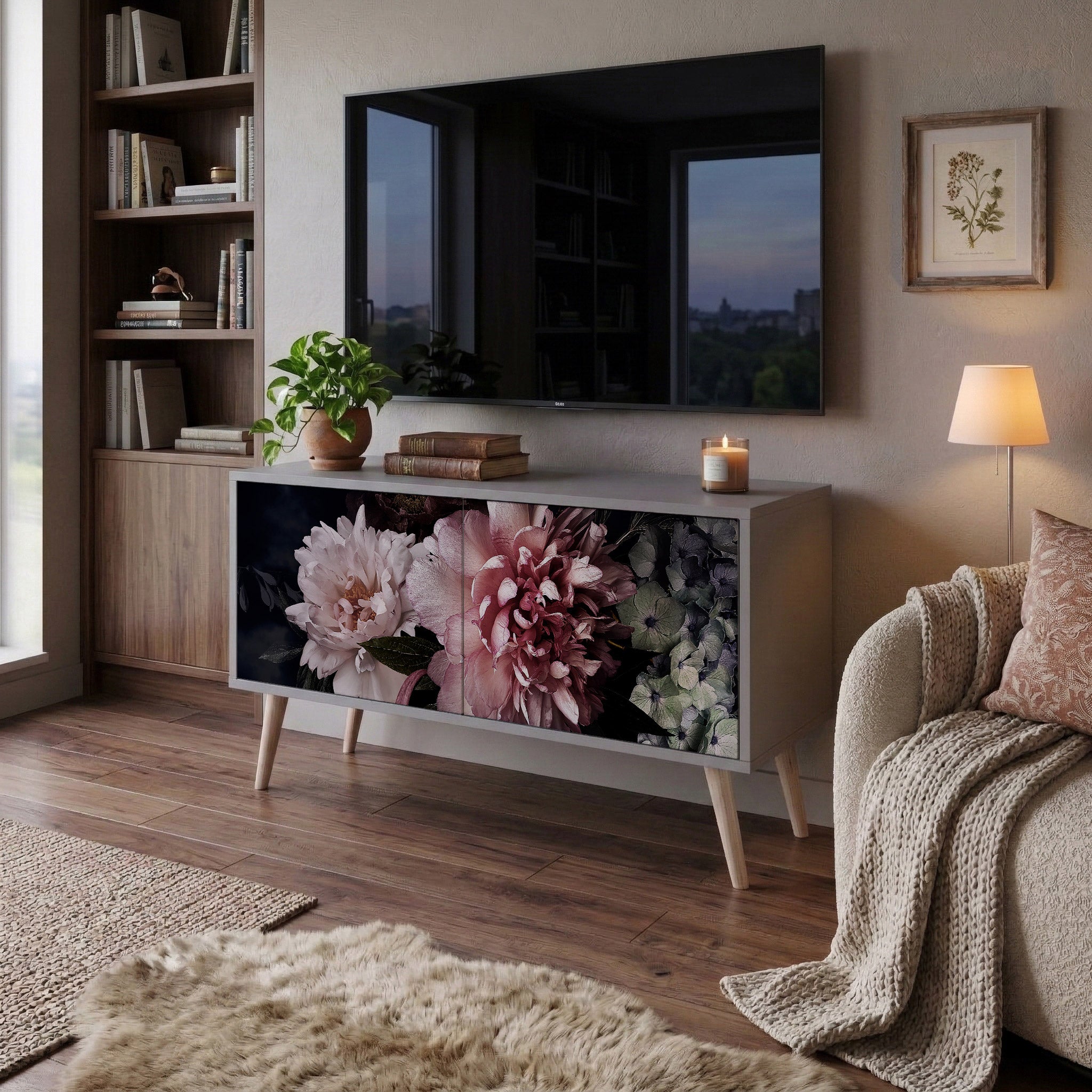 PURE BLOSSOM Kompakt TV-bänk med 2 dörrar