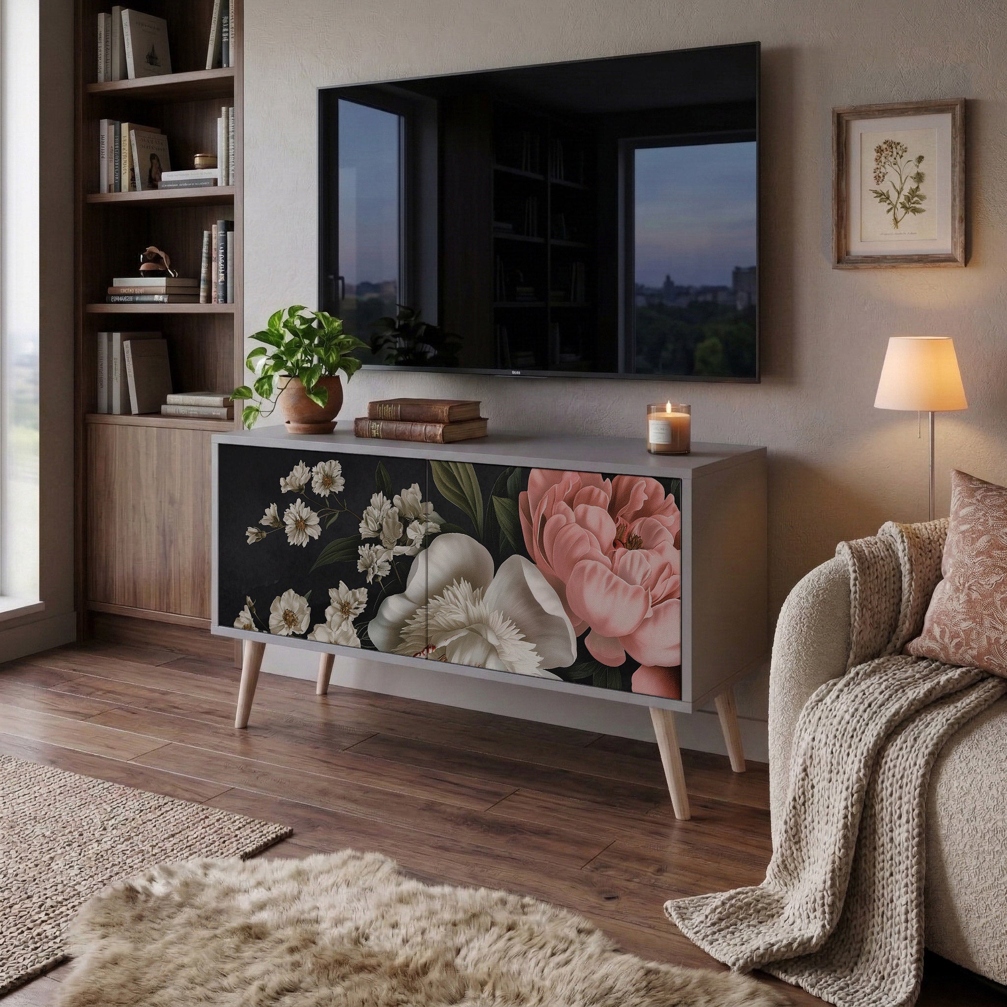 LUSH ELEGANCE Kompakt TV-bänk med 2 dörrar