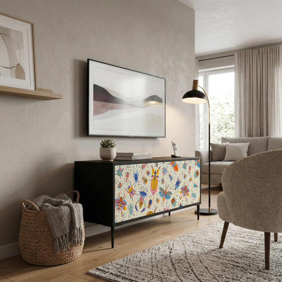 COLORFUL INSECTS Kompakt TV-bänk med 2 dörrar