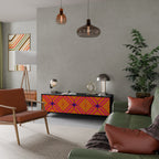 GEOMETRIC BRILLIANCE 3-dörrars TV-bänk i svart finish