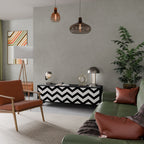 CLASSIC ZIG ZAG 3-dörrars TV-bänk i svart finish