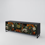 MIDNIGHT SPROUT 3-dörrars TV-bänk i svart finish