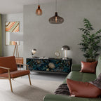 TWILIGHT BLOOM 3-dörrars TV-bänk i svart finish