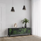 INFINITE MONSTERA 3-dörrars TV-bänk i svart finish