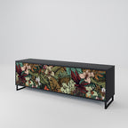 BOTANICAL EMERGENCE 3-dörrars TV-bänk i svart finish