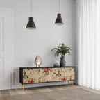 BLOOMING HARMONY 3-dörrars TV-bänk i svart finish