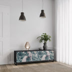 POPINJAY LOOK 3-dörrars TV-bänk i svart finish