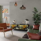 SUNKISSED LILY 3-dörrars TV-bänk i svart finish