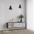 FADE IN THE TREES 3-dörrars TV-bänk i svart finish