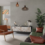 WILD TENDRNESS 3-dörrars TV-bänk i svart finish