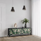 EERIE STROMANTHE 3-dörrars TV-bänk i svart finish