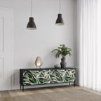 EERIE STROMANTHE 3-dörrars TV-bänk i svart finish