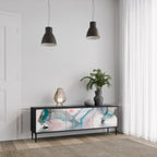 VELVET CROSSING 3-dörrars TV-bänk i svart finish