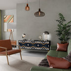 ARTFUL GEOMETRY 3-dörrars TV-bänk i svart finish