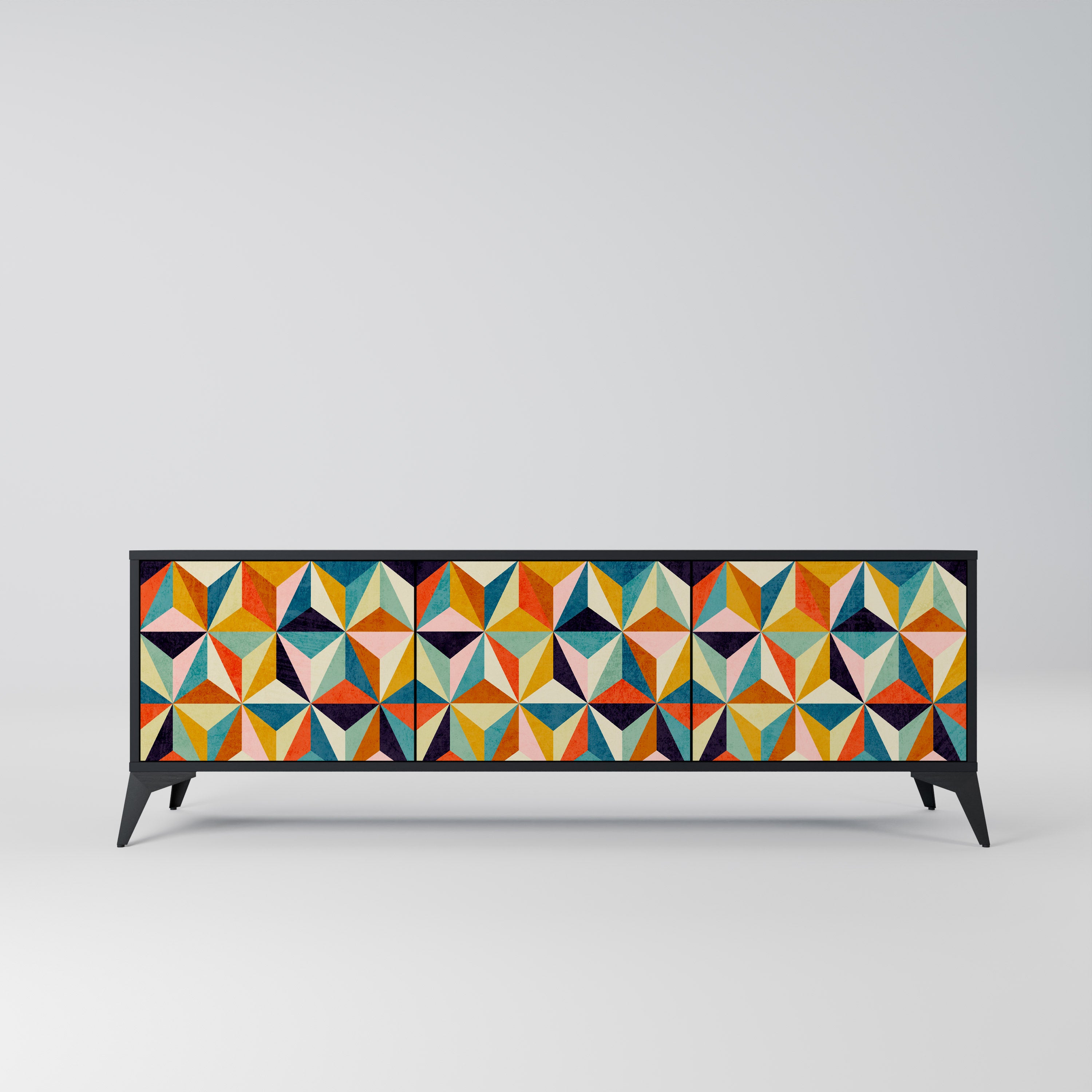 TESSELATE TREASURES 3-dörrars TV-bänk i svart finish