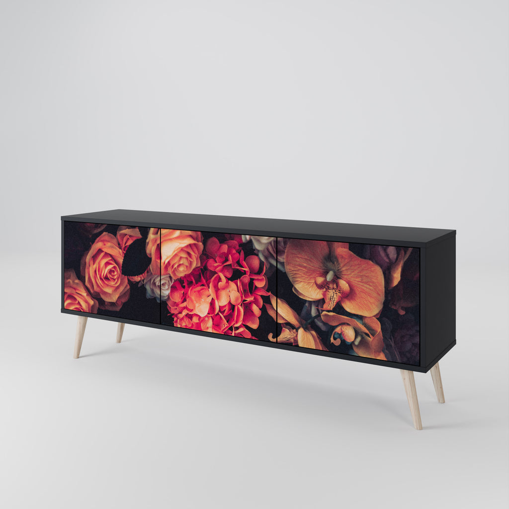 NEVERENDING BLOOM 3-dörrars TV-bänk i svart finish