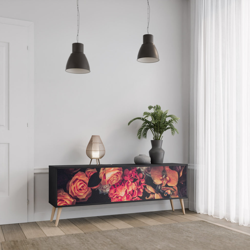 NEVERENDING BLOOM 3-dörrars TV-bänk i svart finish