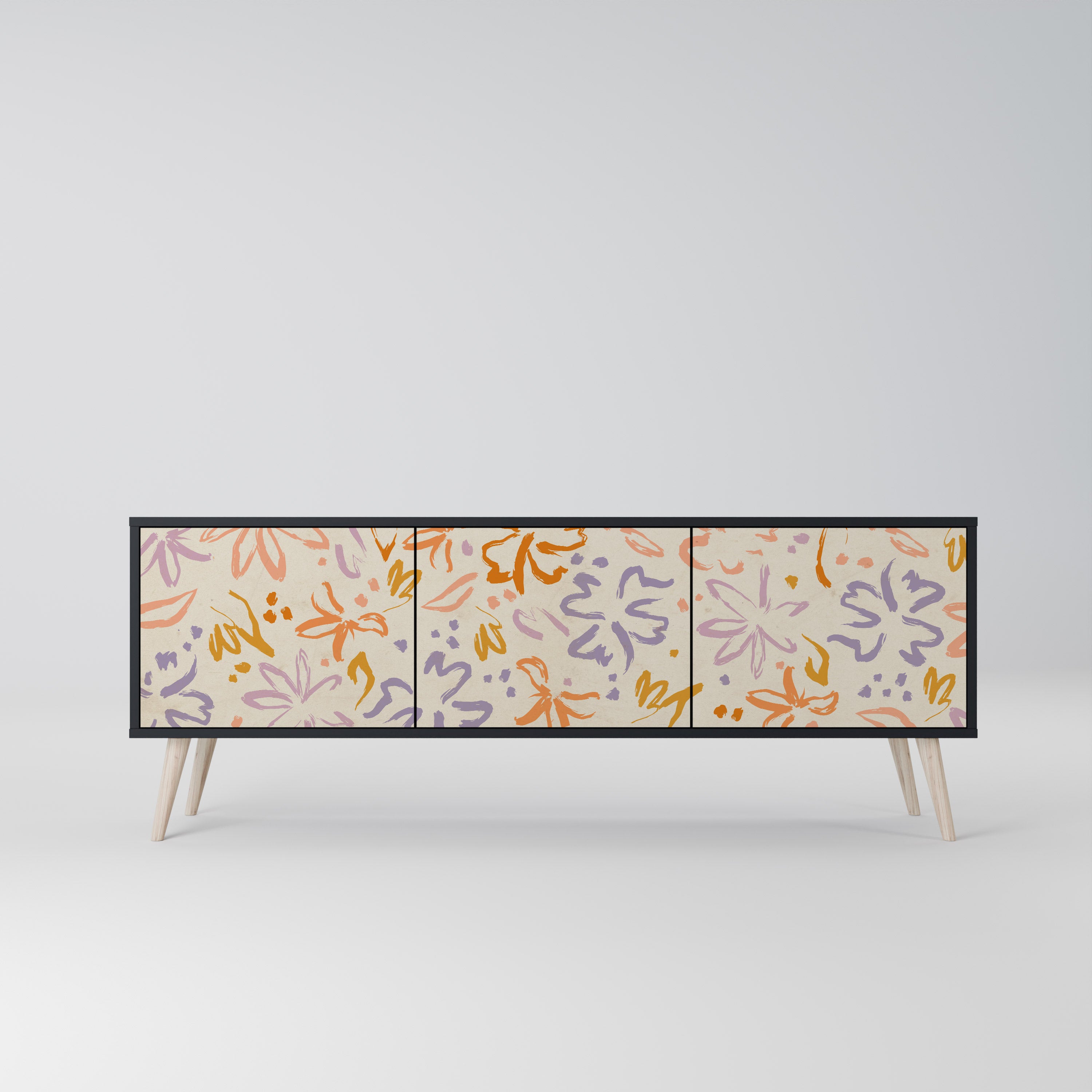 SPRING WHIMSY 3-dörrars TV-bänk i svart finish