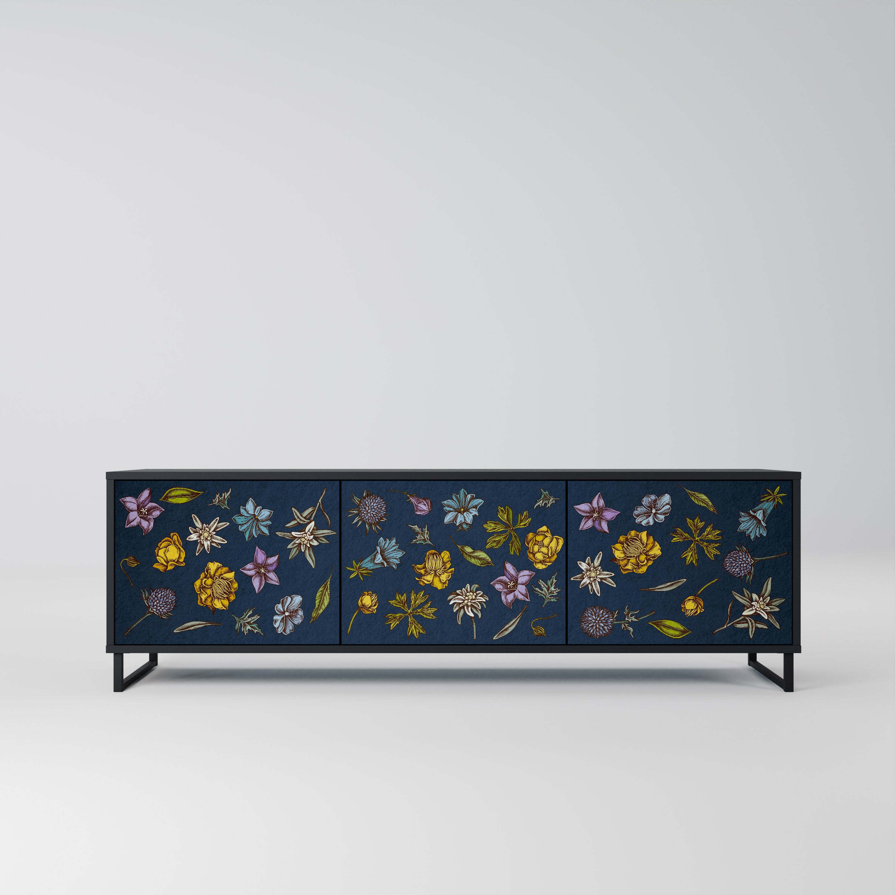 BLOMMOR PÅ MARINBLÅT 3-dörrars TV-bänk i svart finish