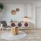 BROWN CIRCLES 3-Door TV Stand in Oak Effect