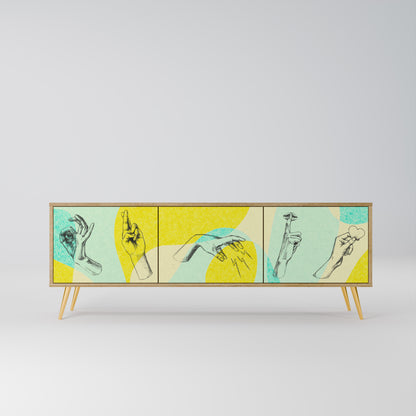 BODY LANGUAGE 3-Door TV Stand in Oak Effect