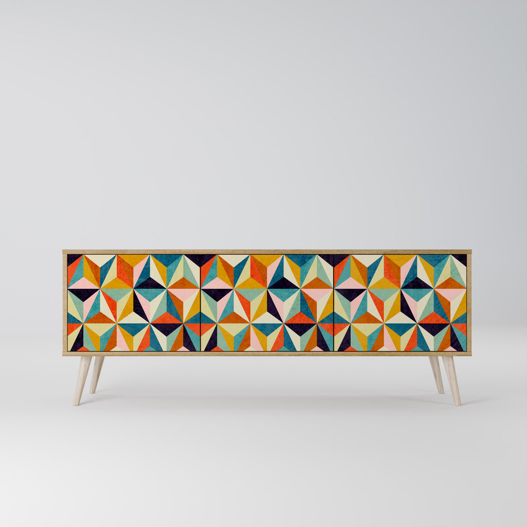 TESSELATE TREASURES 3-dörrars TV-bänk i ekeffekt