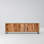 TV-bänk i naturträ med 3 dörrar i ekeffekt