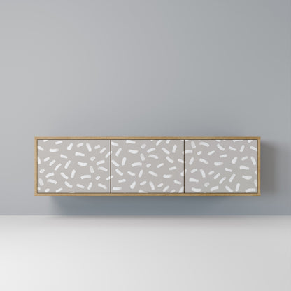PASSING SECONDS 3-Door TV Stand in Oak Effect
