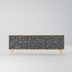 BLINDING LIGHTS TV-bänk med 3 dörrar i ekeffekt