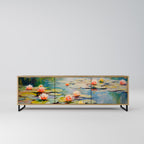 BLOOMING WATERS TV-bänk med 3 dörrar i ekeffekt