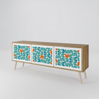 BE THE CHANGE TV-bänk med 3 dörrar i ekeffekt