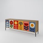 SCANDIC FLOWERET TV-bänk med 3 dörrar i ekeffekt