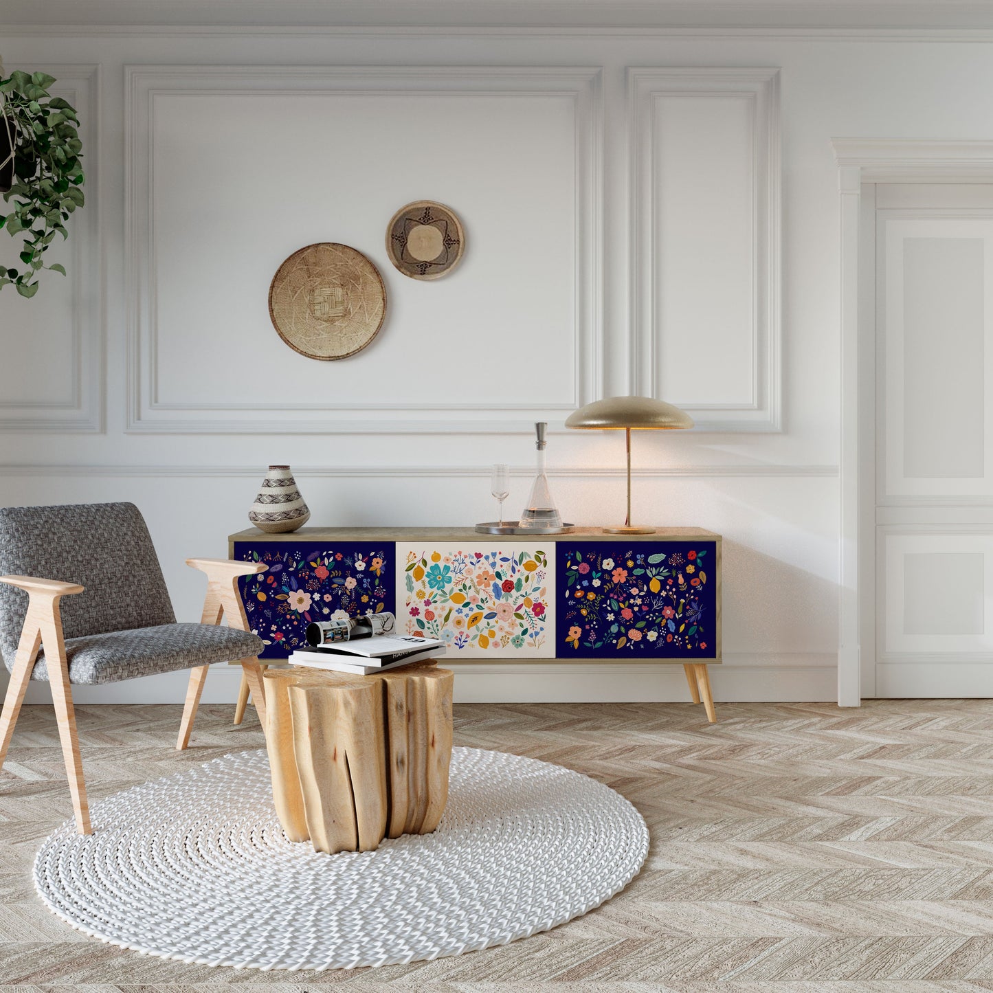 BLOMSTERKOMBINATION TV-bänk med 3 dörrar i ekeffekt