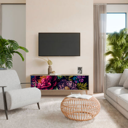 BLOOMING ELEGANCE TV-bänk med 3 dörrar i ekeffekt