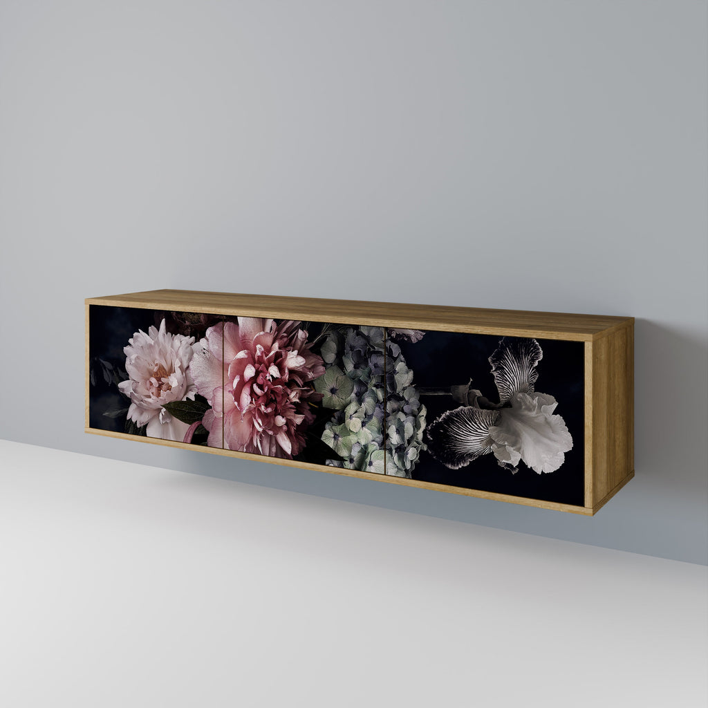 PURE BLOSSOM TV-bänk med 3 dörrar i ekeffekt