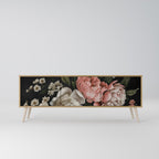 LUSH ELEGANCE 3-Door TV Stand in Oak Effect