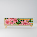 FRAGILE BEAUTY TV-bänk med 3 dörrar i ekeffekt