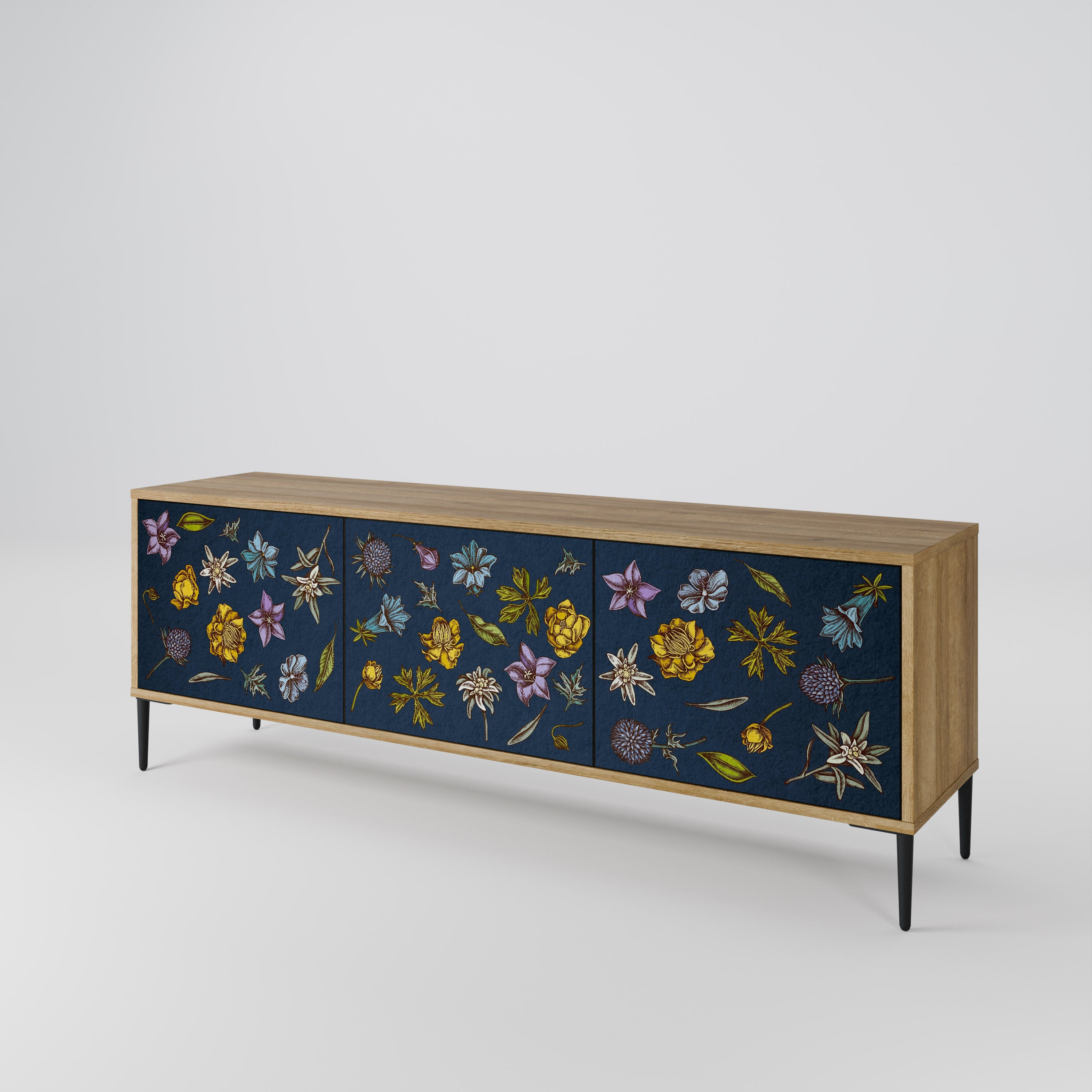 BLOMMOR PÅ MARINBLÅTT TV-BÄNK med 3 dörrar i ekeffekt