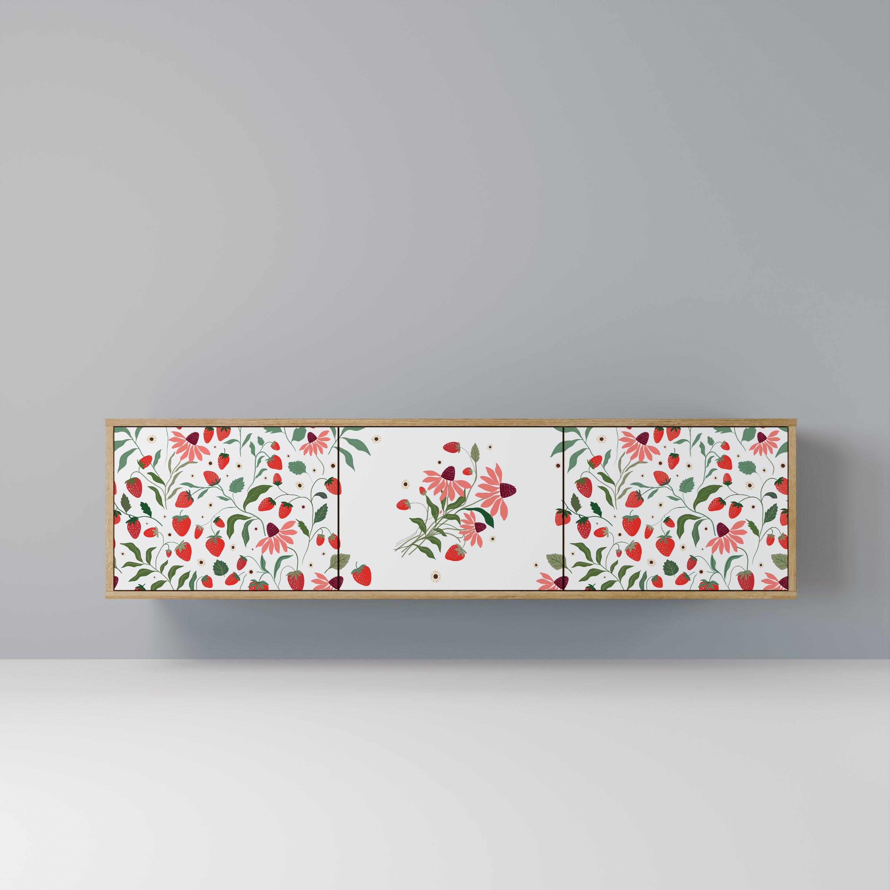BLOMMOR OCH JORDGUBBAR TV-bänk med 3 dörrar i ekeffekt