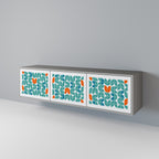 BE THE CHANGE 3-dörrars TV-bänk i grå finish