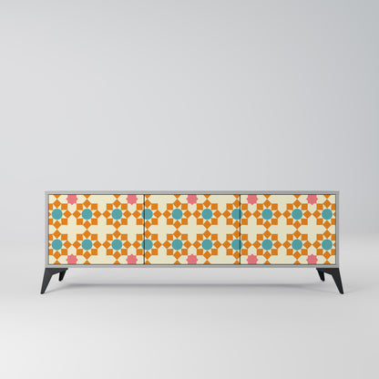 BLOMMAD DECOR 3-dörrars TV-bänk i grå finish