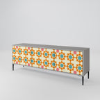 BLOMMAD DECOR 3-dörrars TV-bänk i grå finish