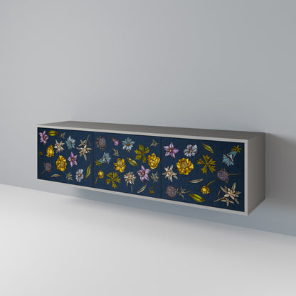BLOMMOR PÅ MARINBLÅT 3-dörrars TV-bänk i grå finish